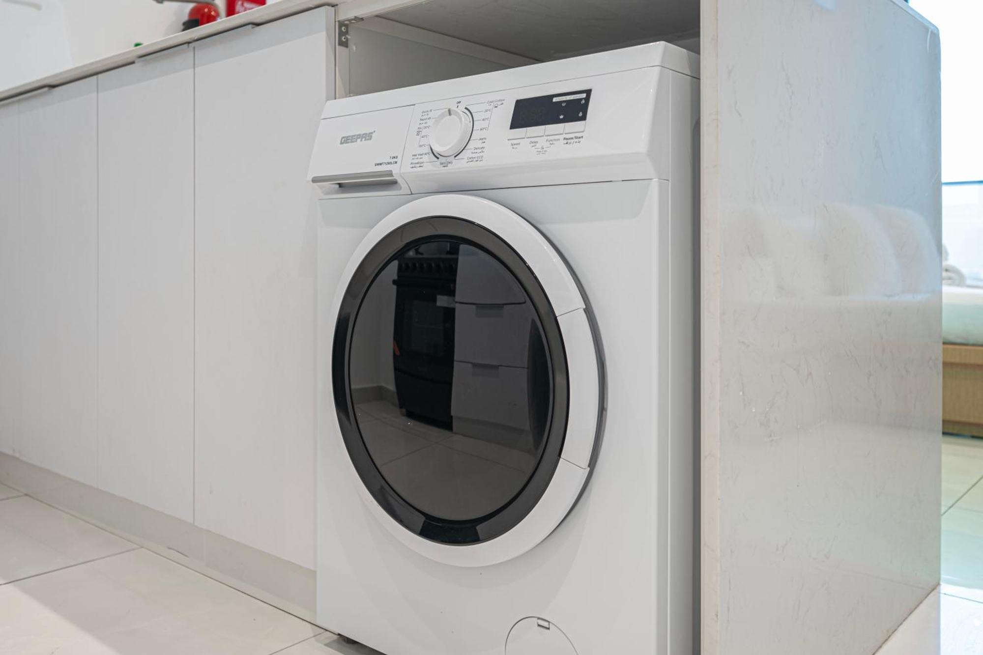In Dubailand - Bright And Airy Apartamento *