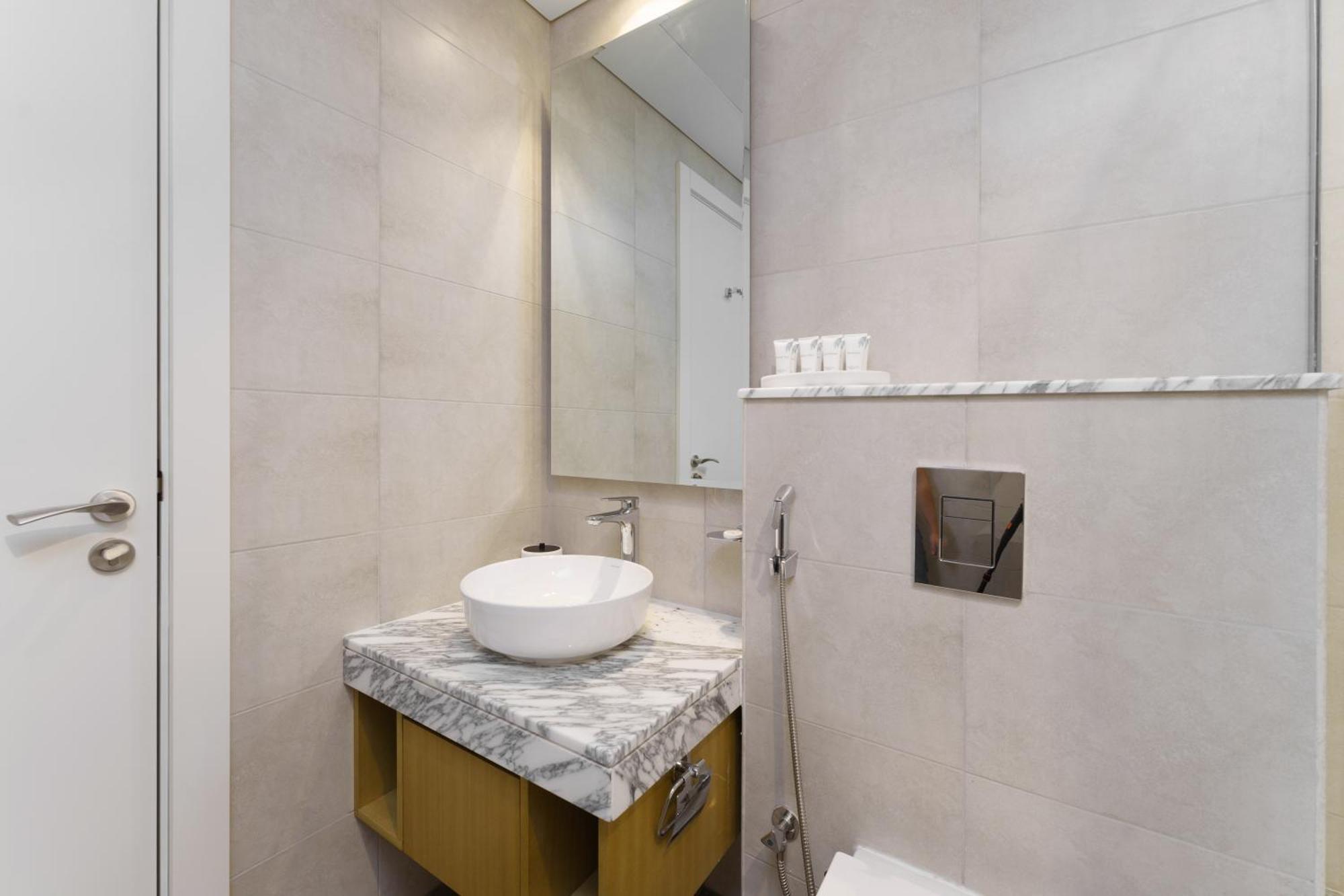 Apartment Aykon - Modern 2br - 5min Mall Dubai