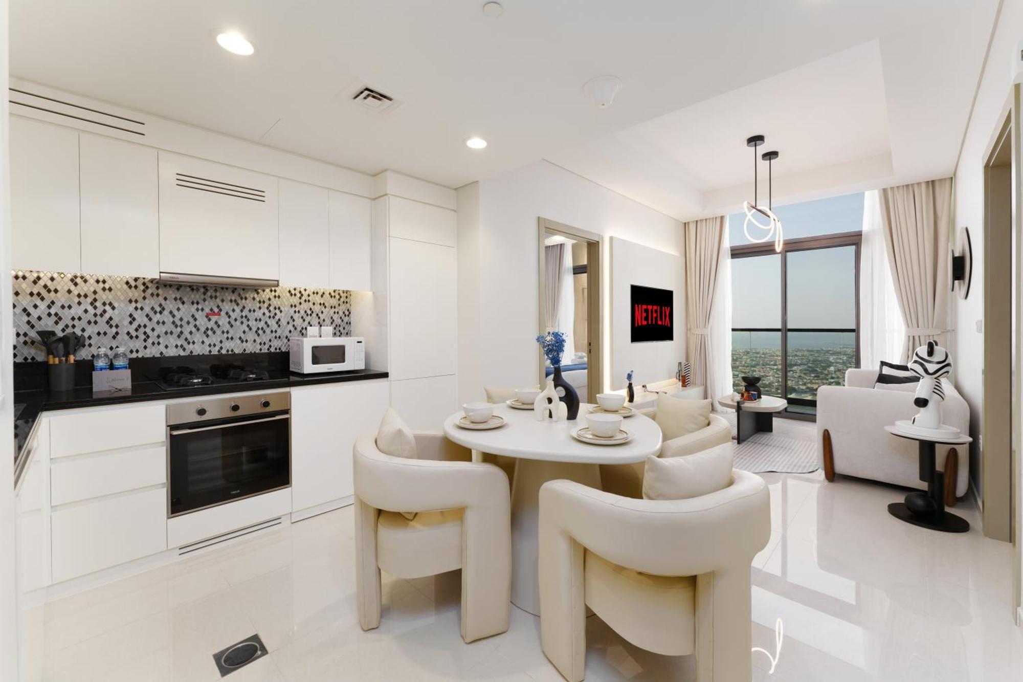 Aykon - Modern 2br - 5min Mall Dubai
