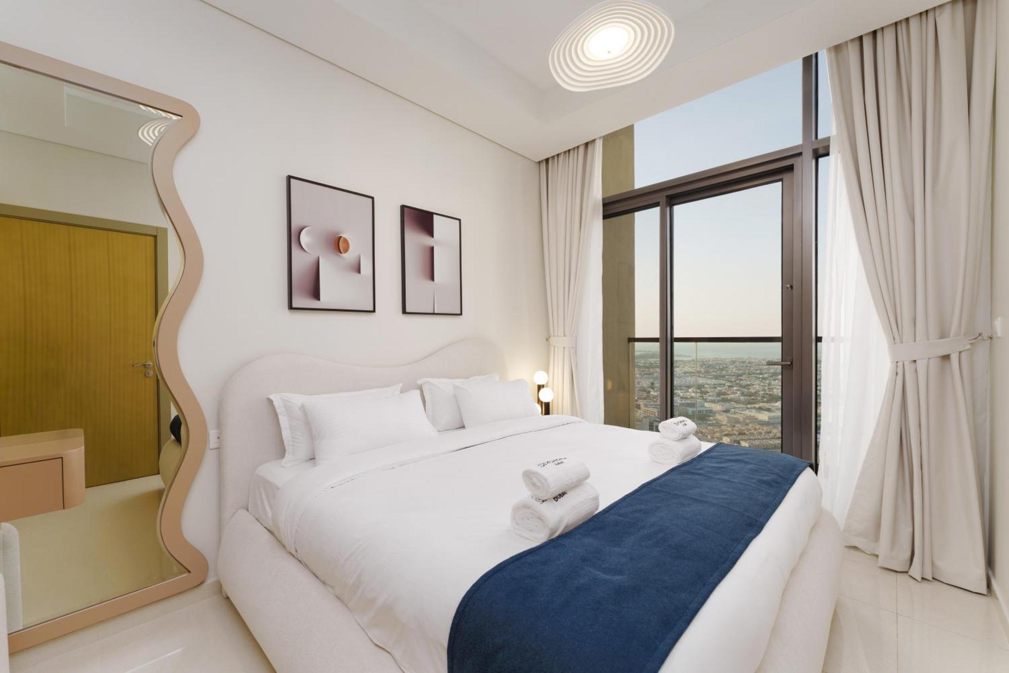 Aykon - Modern 2br - 5min Mall Apartment Dubai