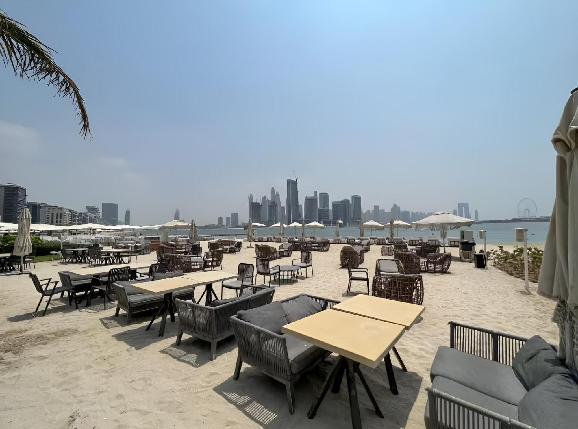 Palm Jumeirah - Private & Free Infinity Pool Dubai