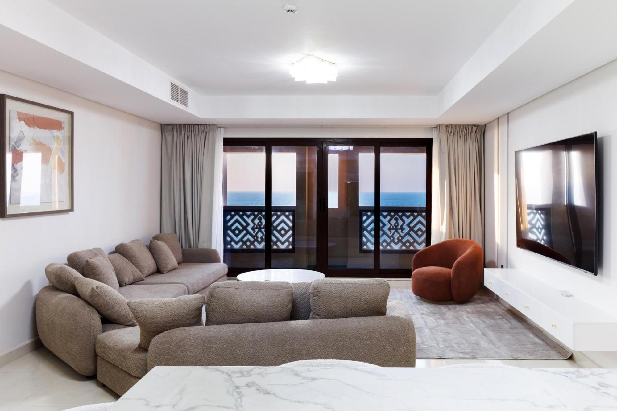 Apartment Charming Sea View 2bdr, And Pool Access