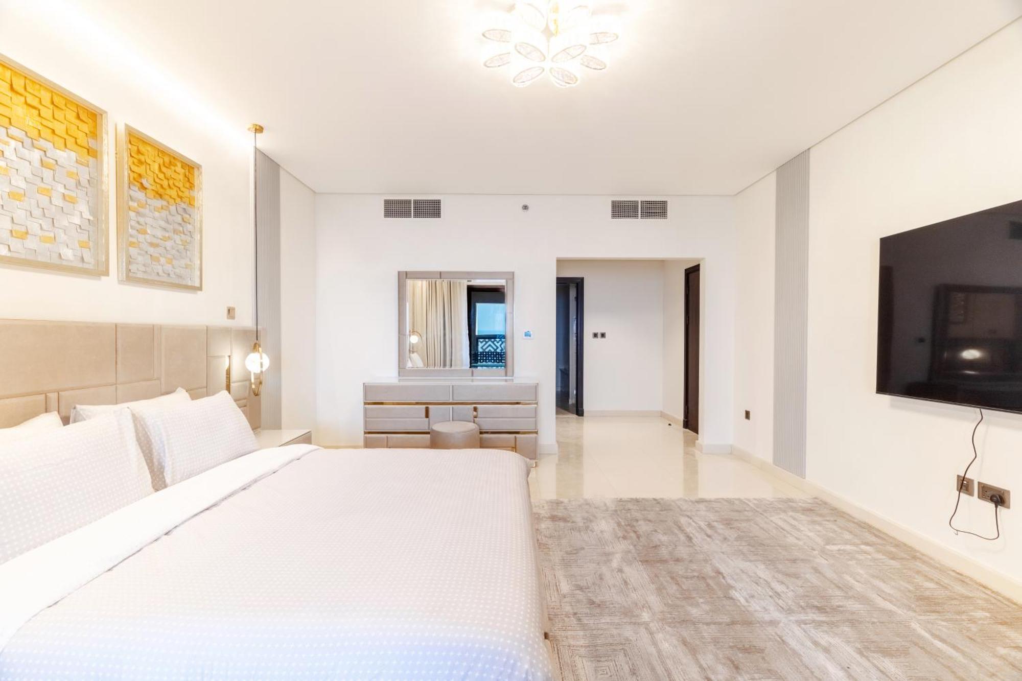 Apartment Charming Sea View 2bdr, And Pool Access *