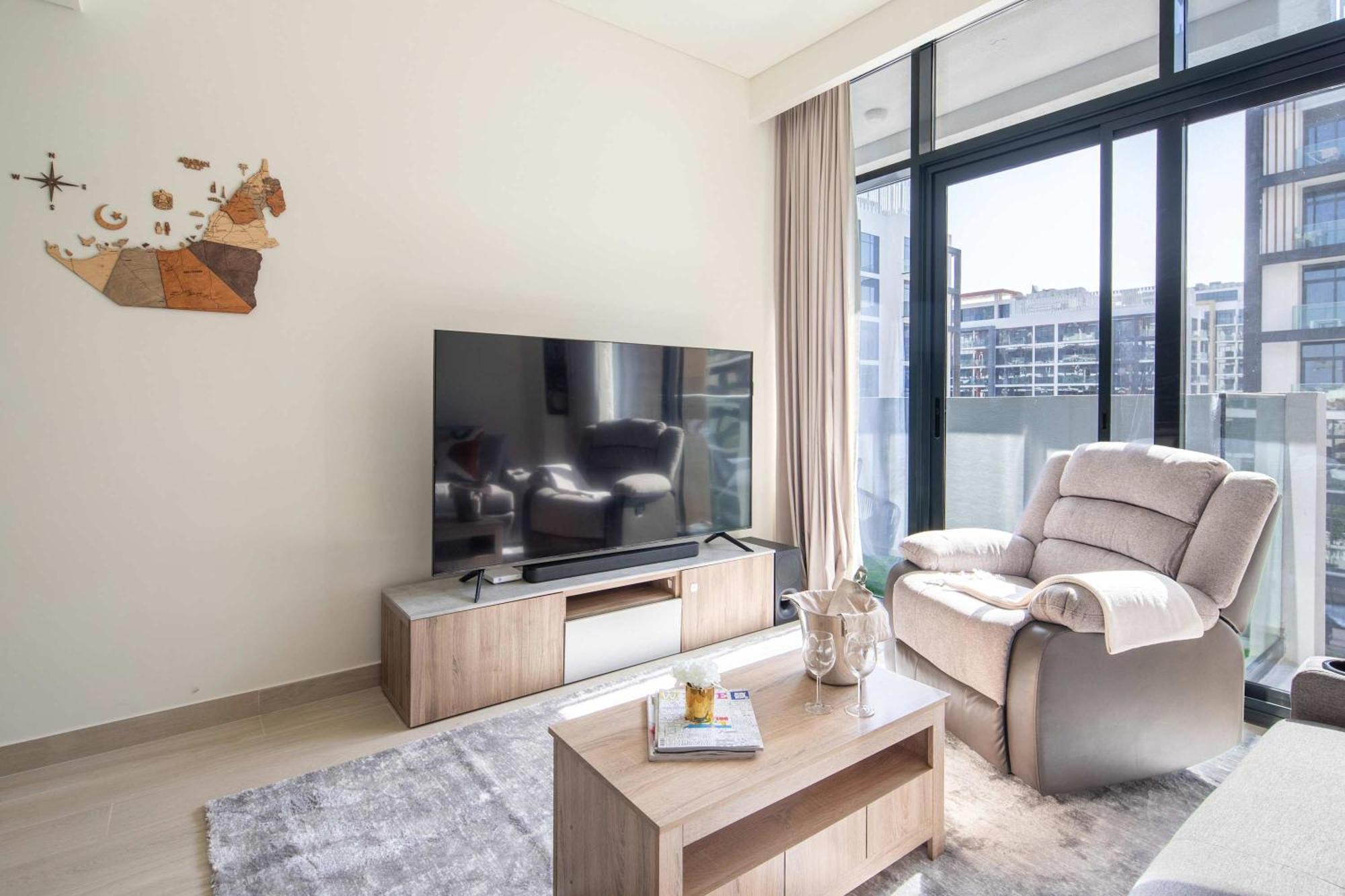 Apartment Frank Porter - Azizi Riviera 26