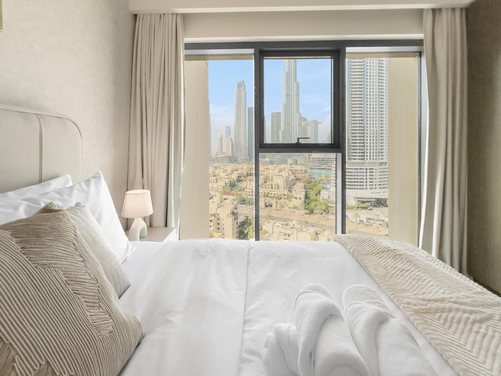 Daire View In And Burj Khalifa View - 2 Bedroom - 3 Beds *