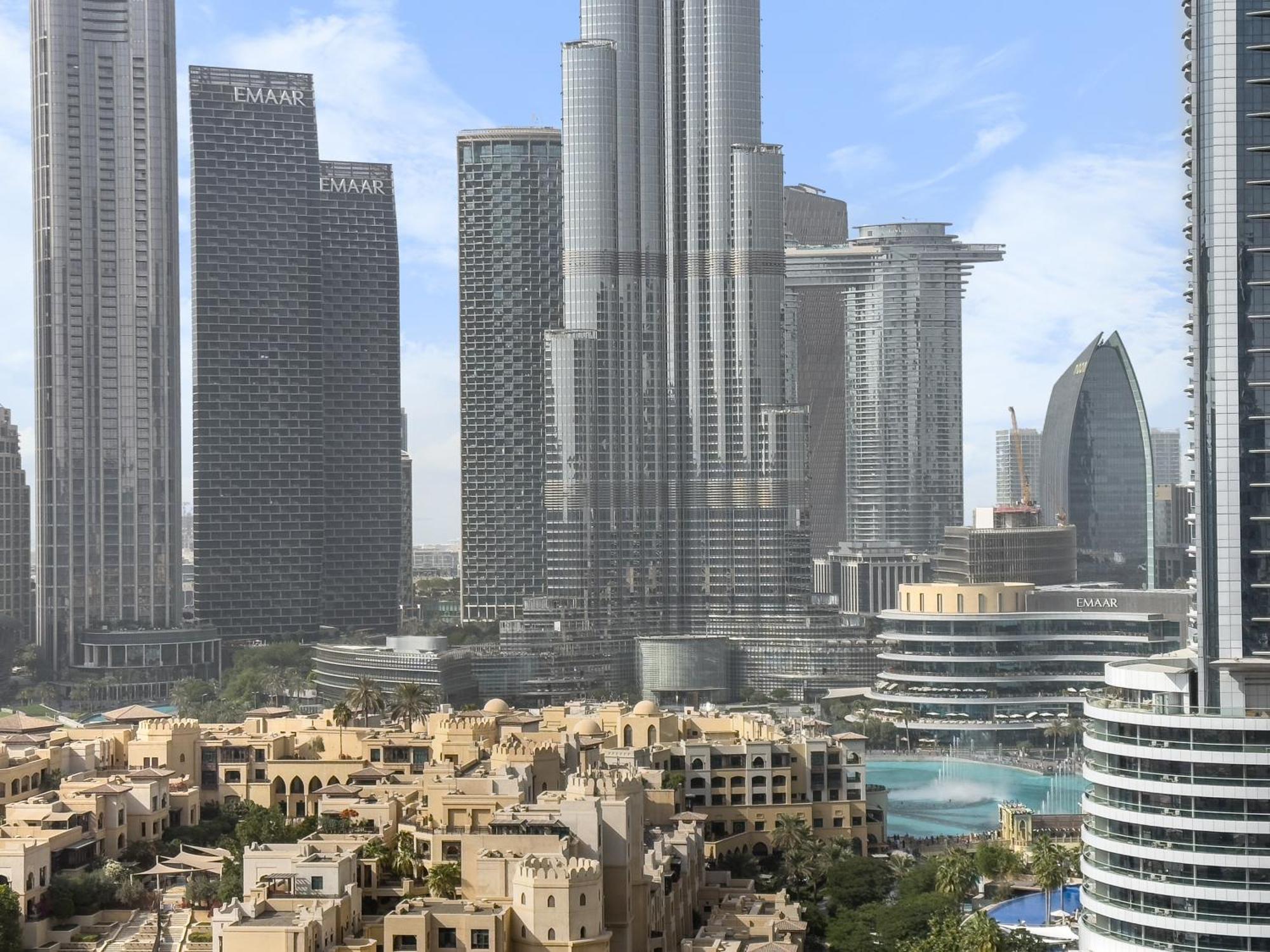 View In And Burj Khalifa View - 2 Bedroom - 3 Beds Daire Dubai