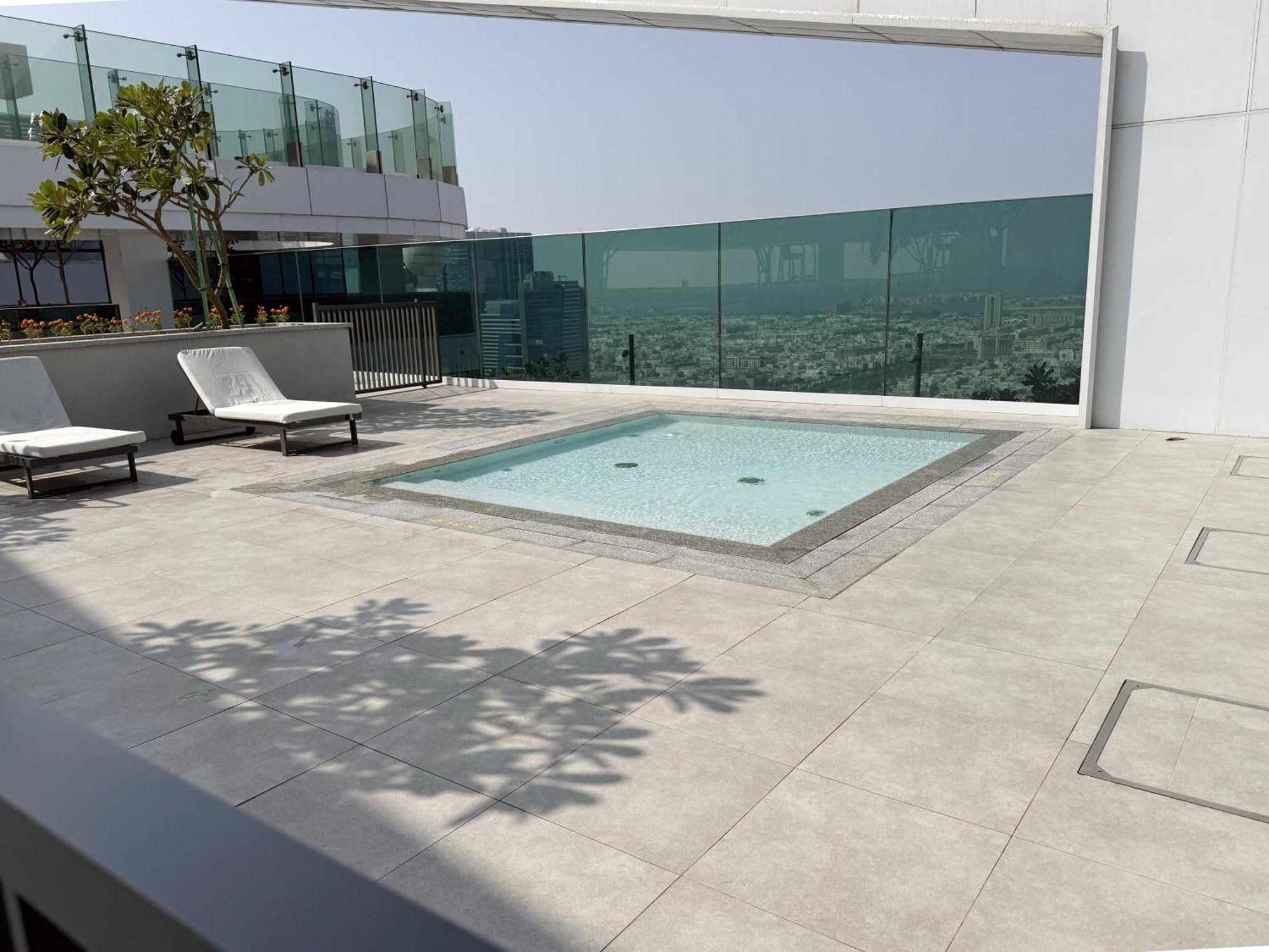 Luxury 2-bed Flat, Prime Location, Burj View & World Highest Running Track * Dubai
