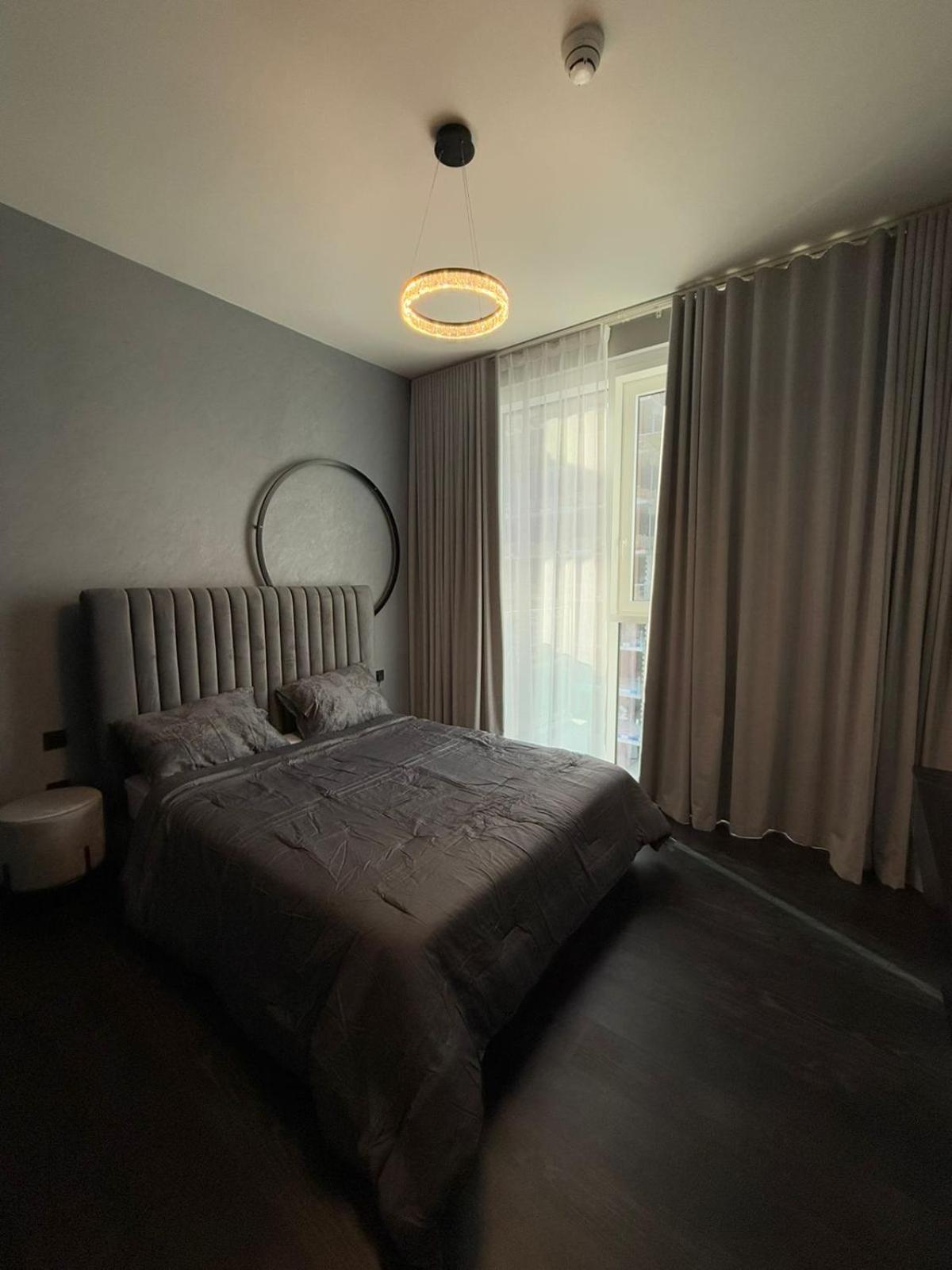 Luxury 2-bed Flat, Prime Location, Burj View & World Highest Running Track Dubai