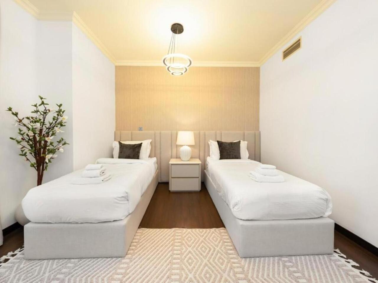 Sea & Palm View 2br Jbr Beachgem Apartment *