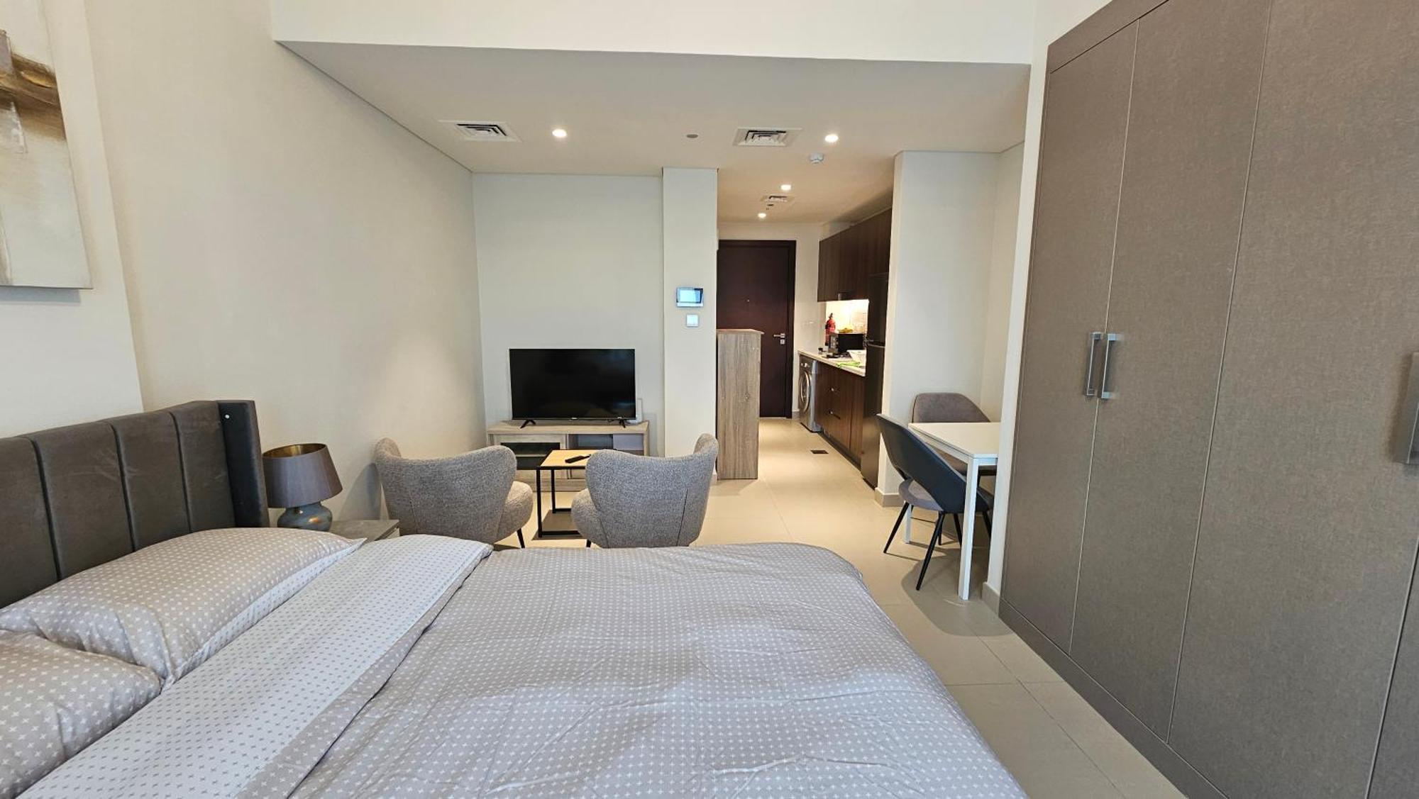 Spacious Luxurious Al Furjan Daire *