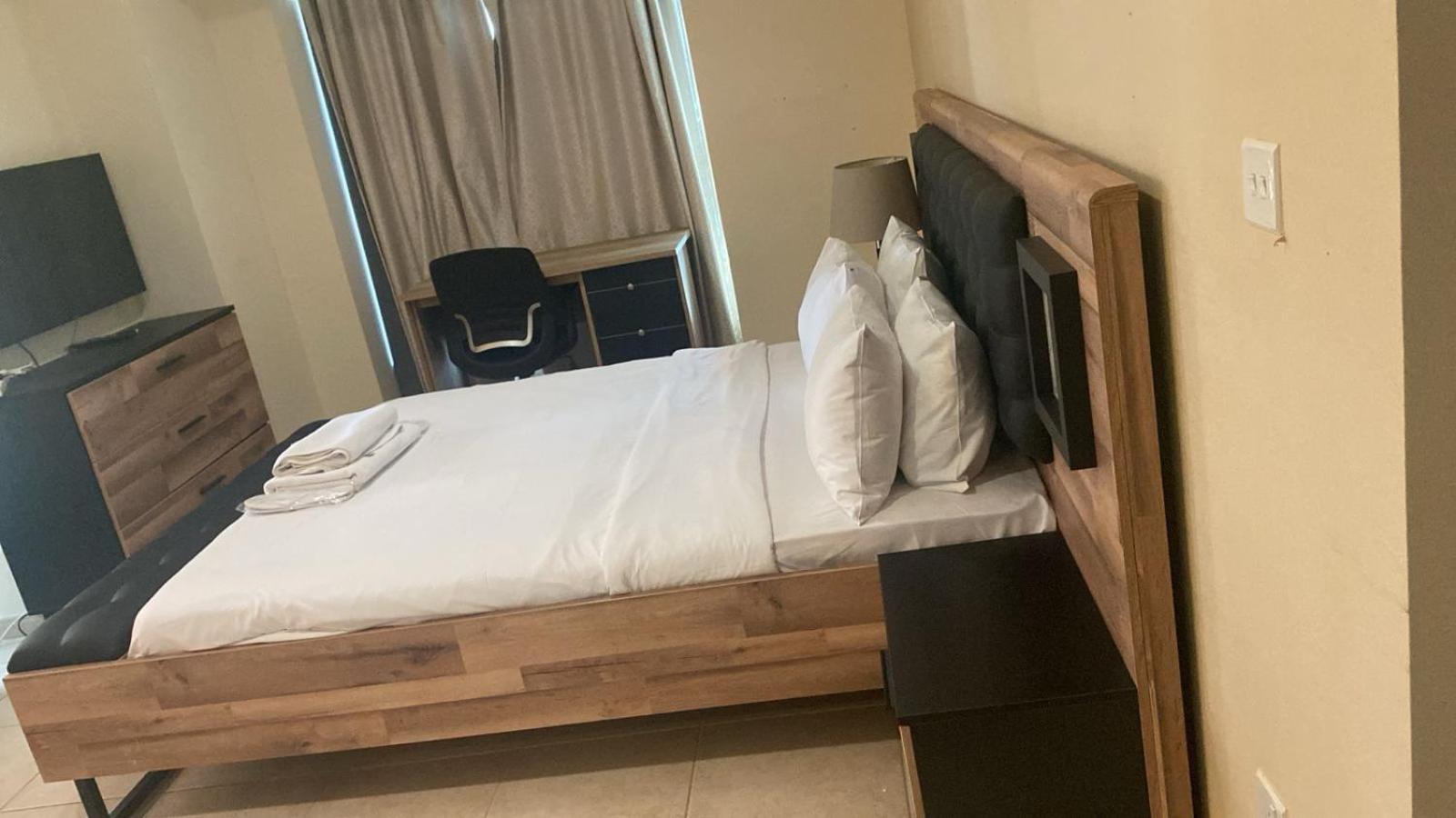 Ensuite In Coliving In Marina Homestay