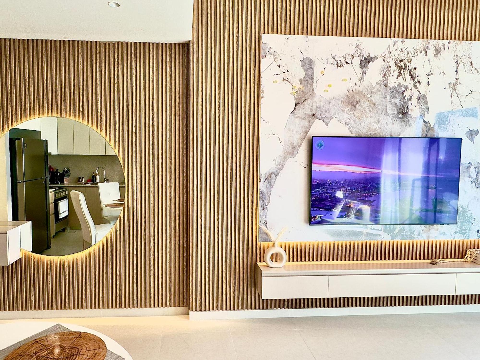 View In And Burj Khalifa View - 2 Bedroom - 3 Beds Daire