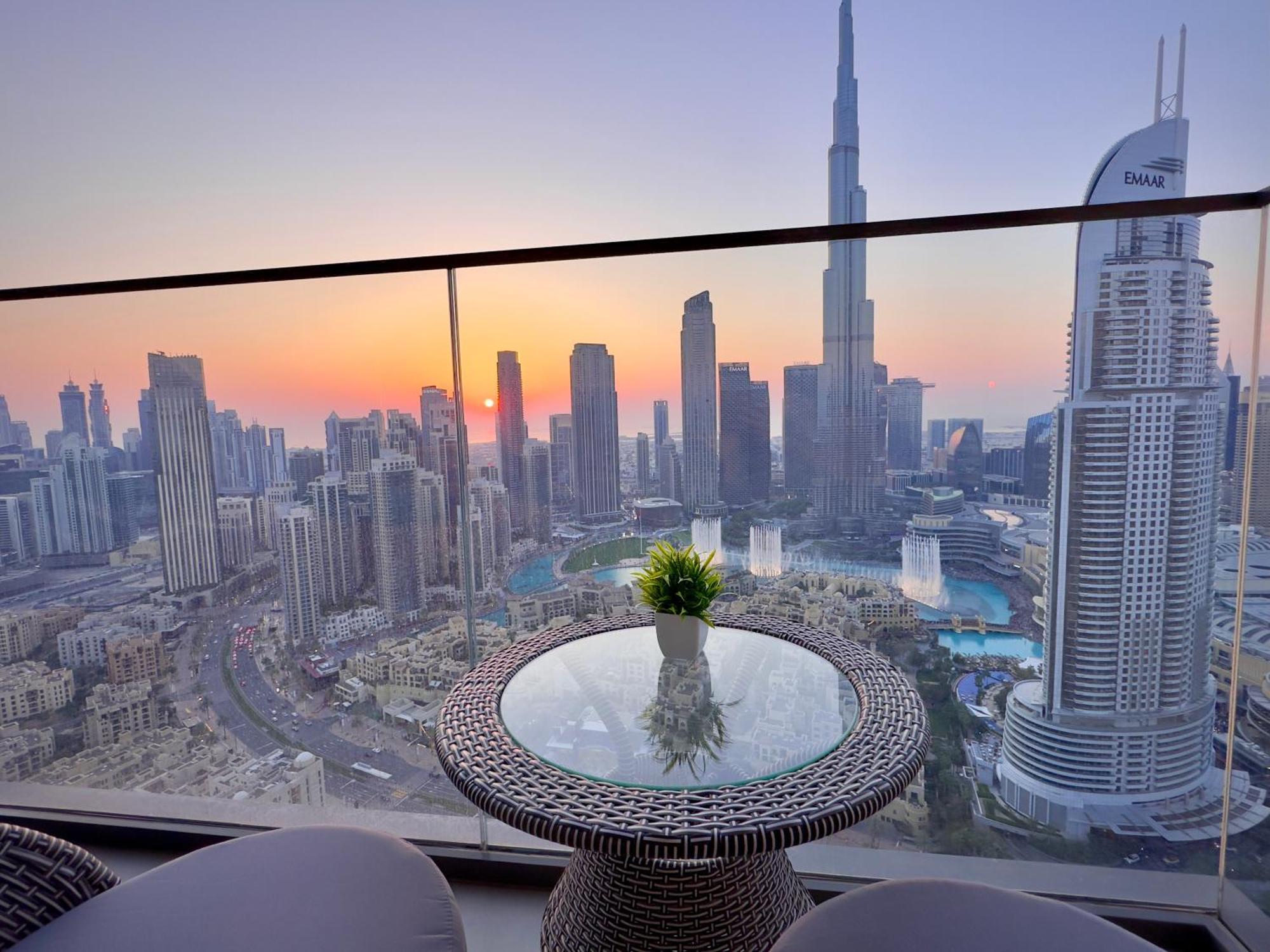 Daire View In And Burj Khalifa View - 2 Bedroom - 3 Beds Dubai