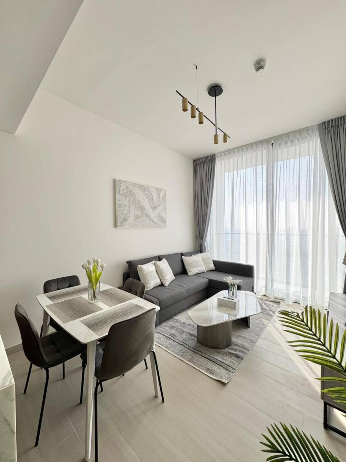 Cozy 1-bedroom In Jvc *