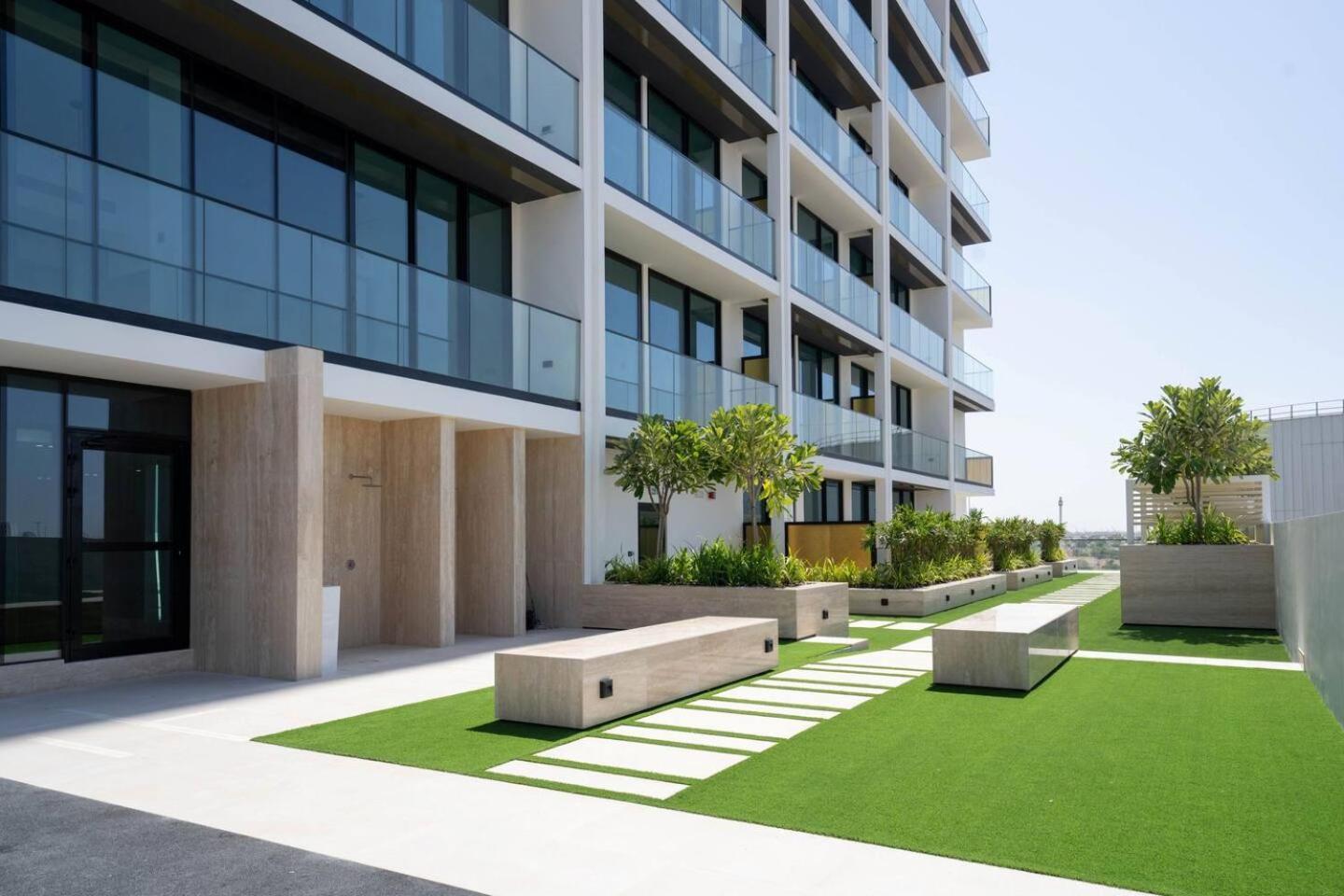 Cozy 1-bedroom In Jvc * Dubai
