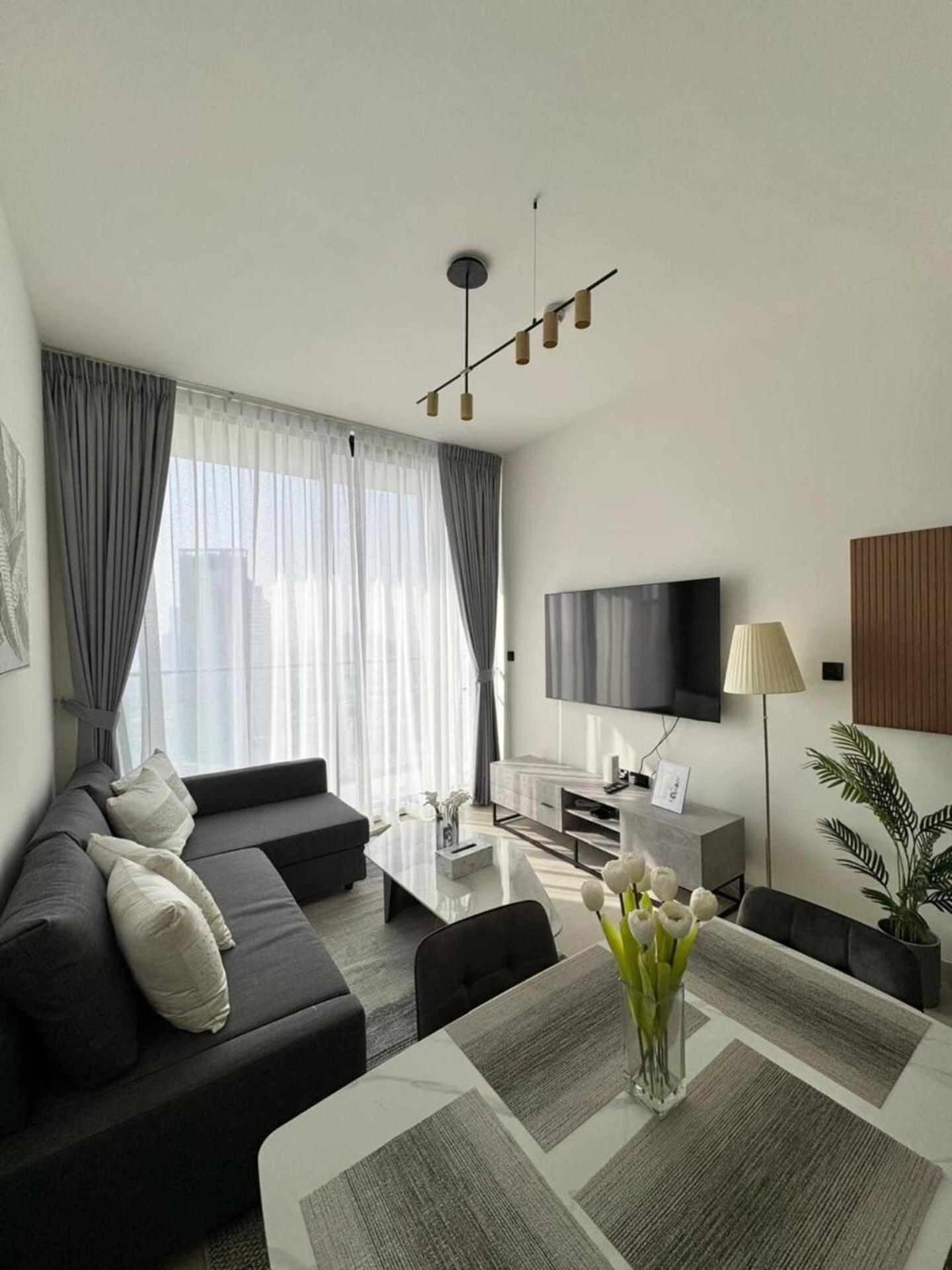 Apartment Cozy 1-bedroom In Jvc Dubai