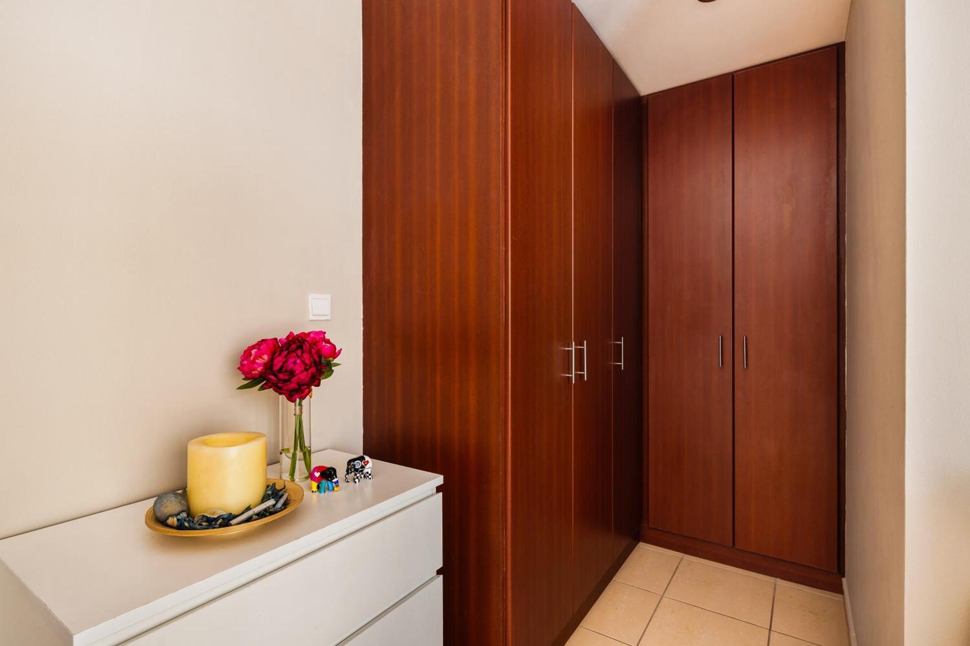 Apartment Cosy 4br On Jbr - Close To Shops & Dining, Perfect For Families & Groups - By Sunkissed Homes *