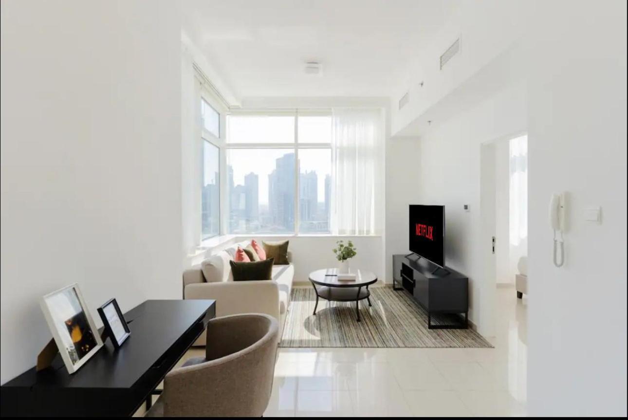 Apartment Aws Homes - Contemporary Marina