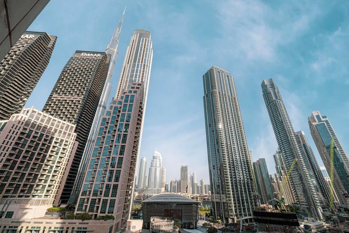 Beautiful 2 Bedroom Next To Opera I Burj View *