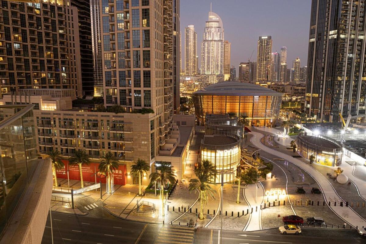 Beautiful 2 Bedroom Next To Opera I Burj View Dubai