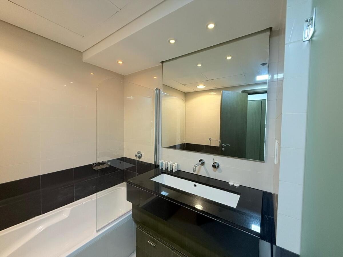 Beautiful 2 Bedroom Next To Opera I Burj View Dubai