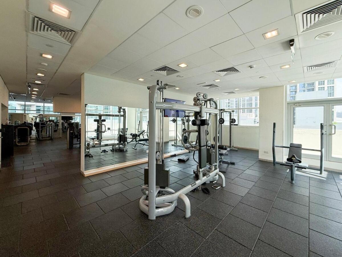Beautiful 2 Bedroom Next To Opera I Burj View *