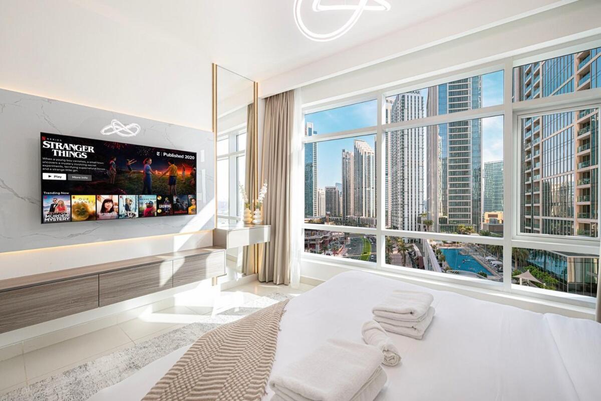 Beautiful 2 Bedroom Next To Opera I Burj View * Dubai