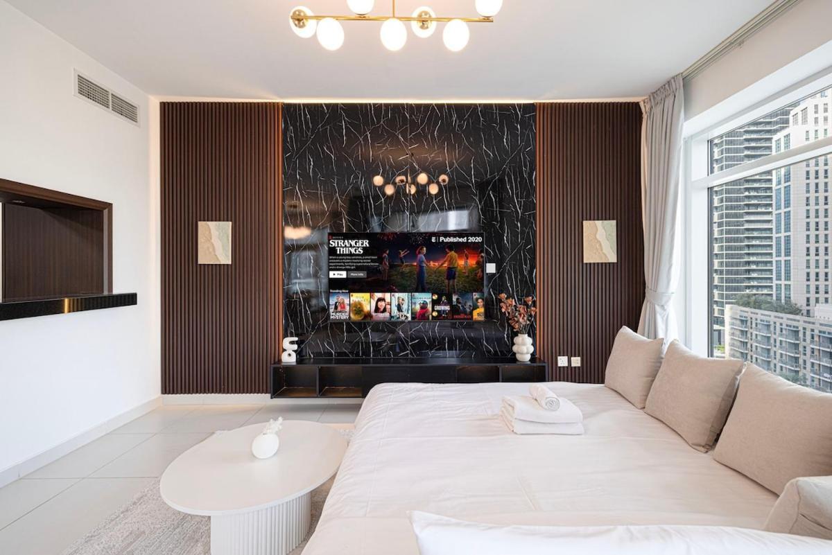 Beautiful 2 Bedroom Next To Opera I Burj View Apartment