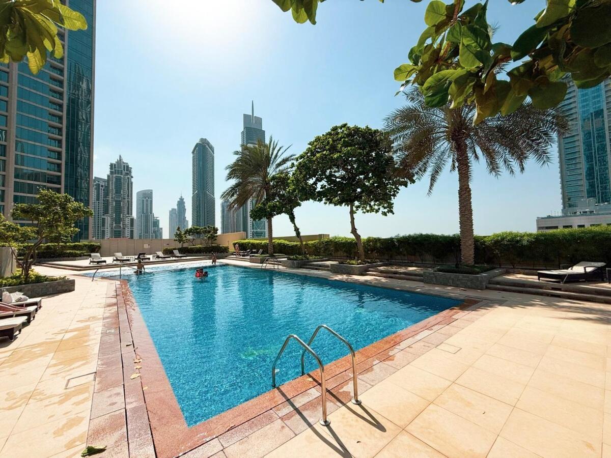 Apartment Beautiful 2 Bedroom Next To Opera I Burj View *