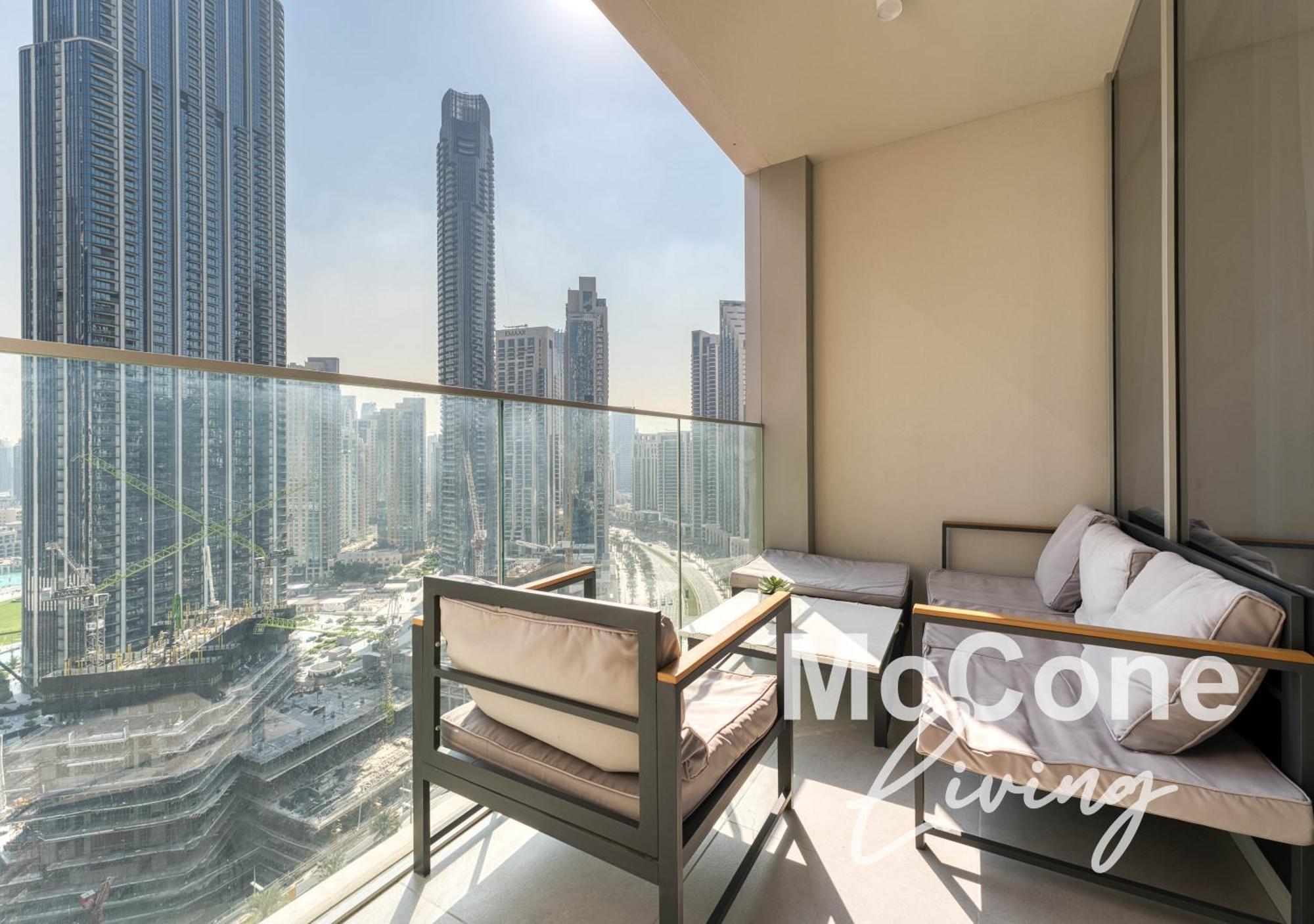 Lux 3br With Spectacular Downtown Views * Dubai