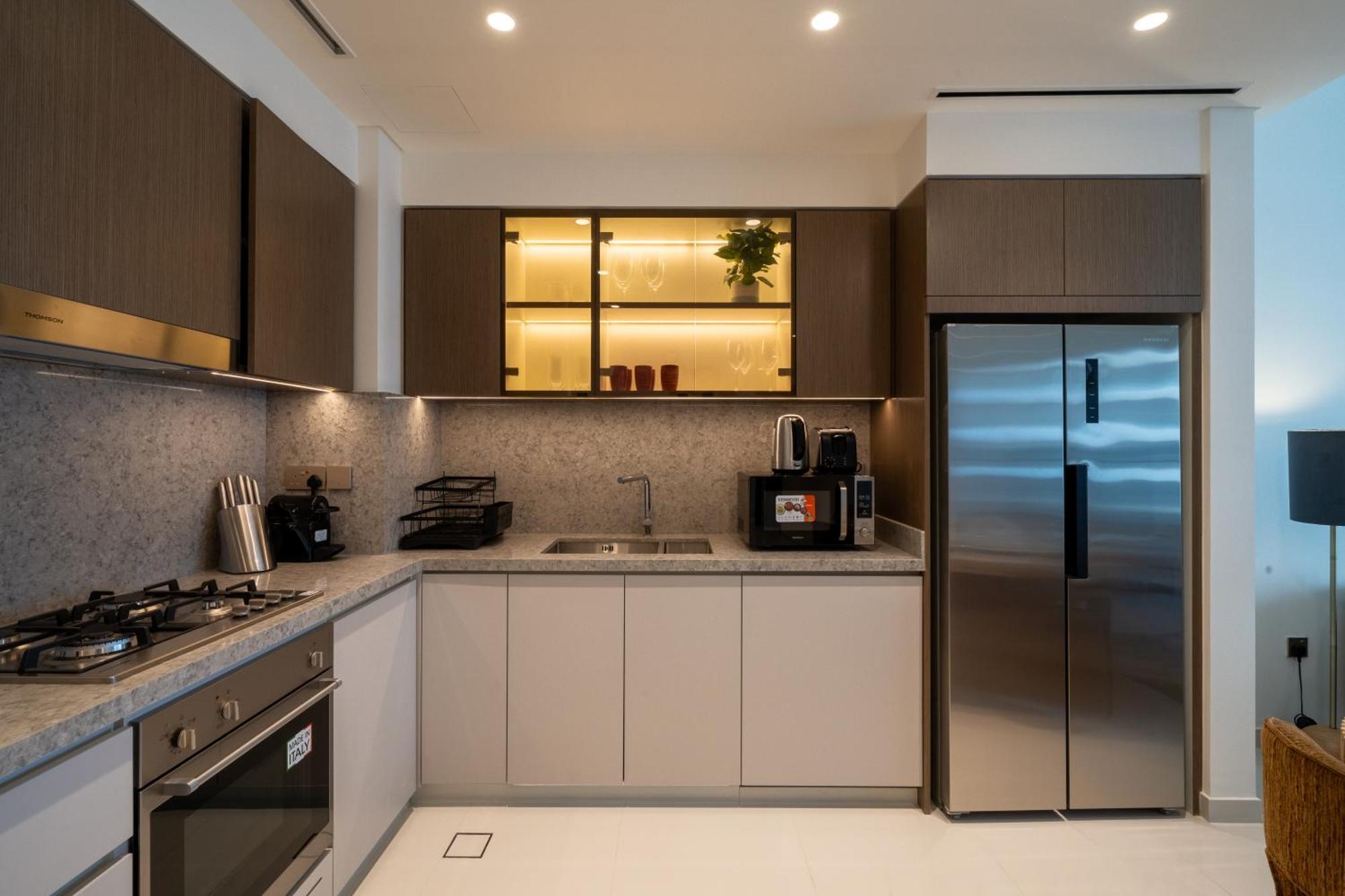 Homes & Beyond I Modern 2 Bedroom With Access Dubai