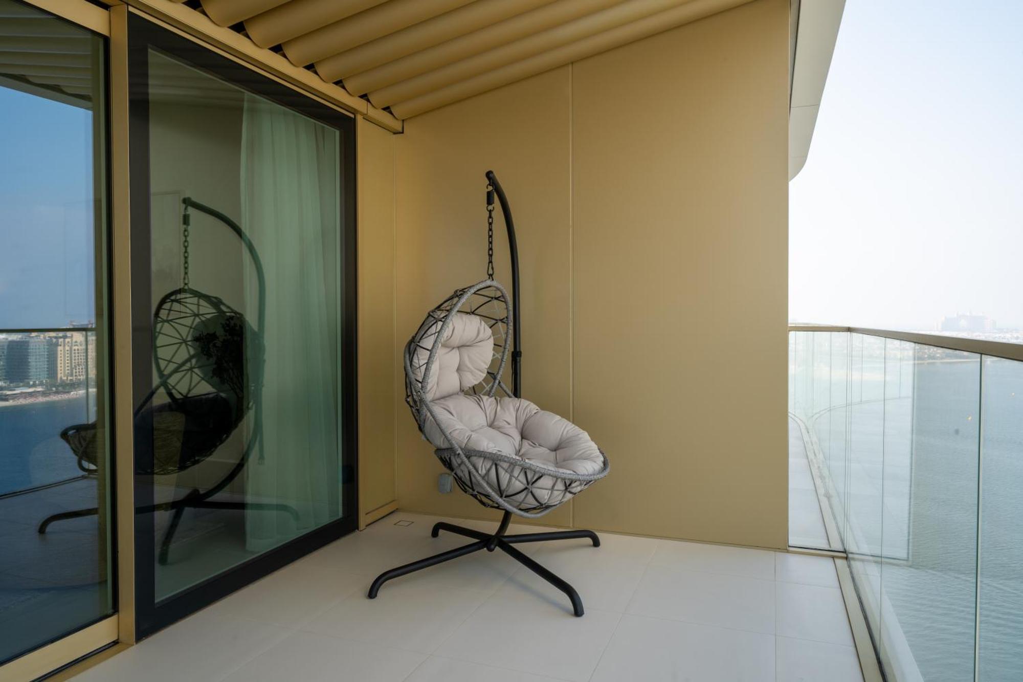 Homes & Beyond I Modern 2 Bedroom With Access Dubai