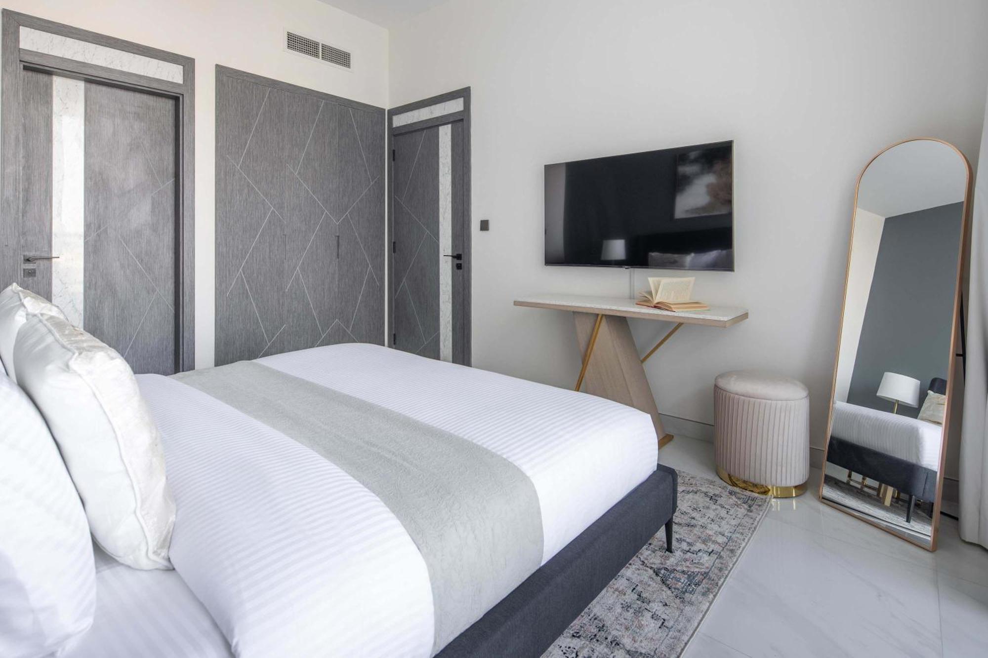 Apartment Frank Porter - Samana Park Views Dubai