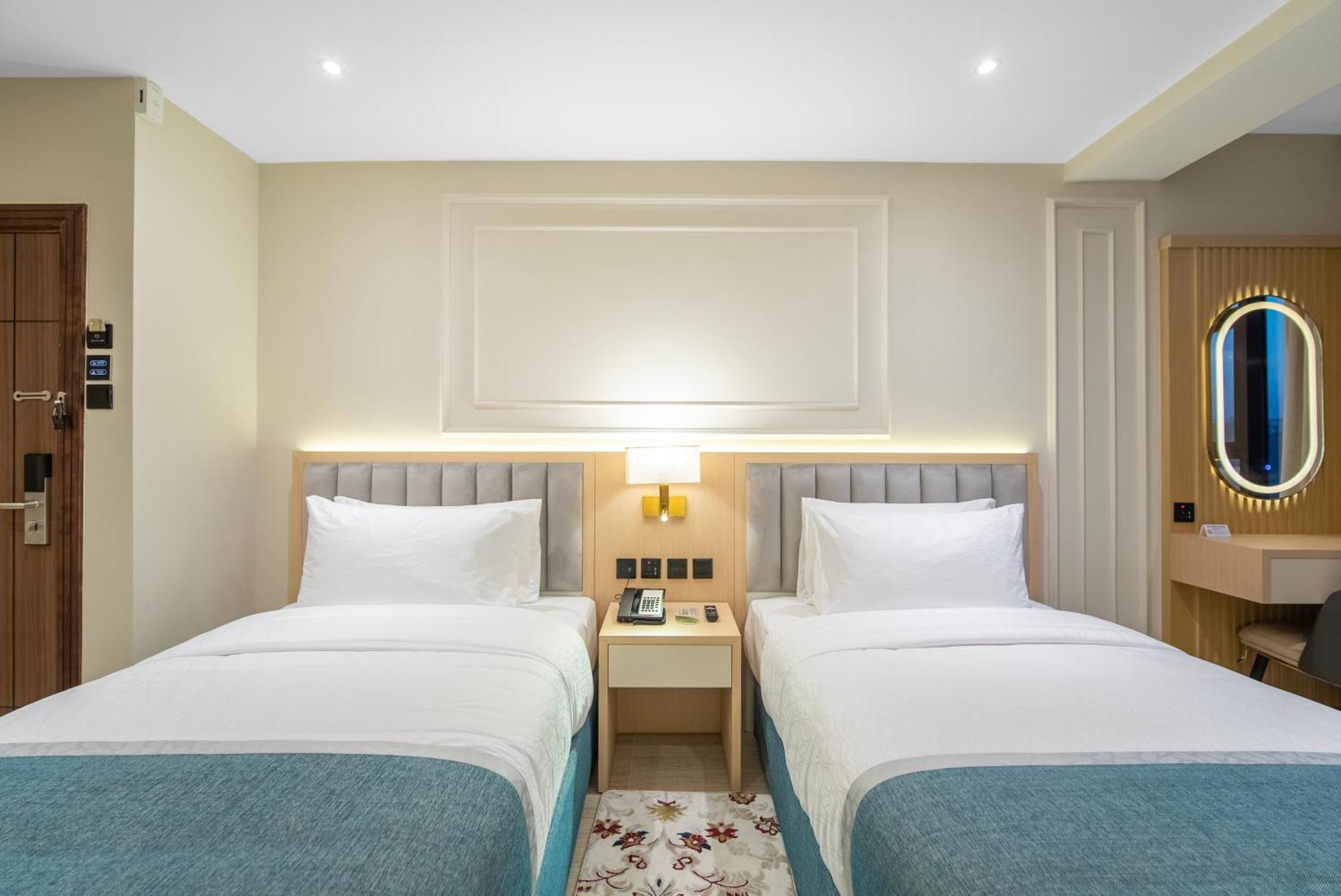 Grand Ambassador Otel