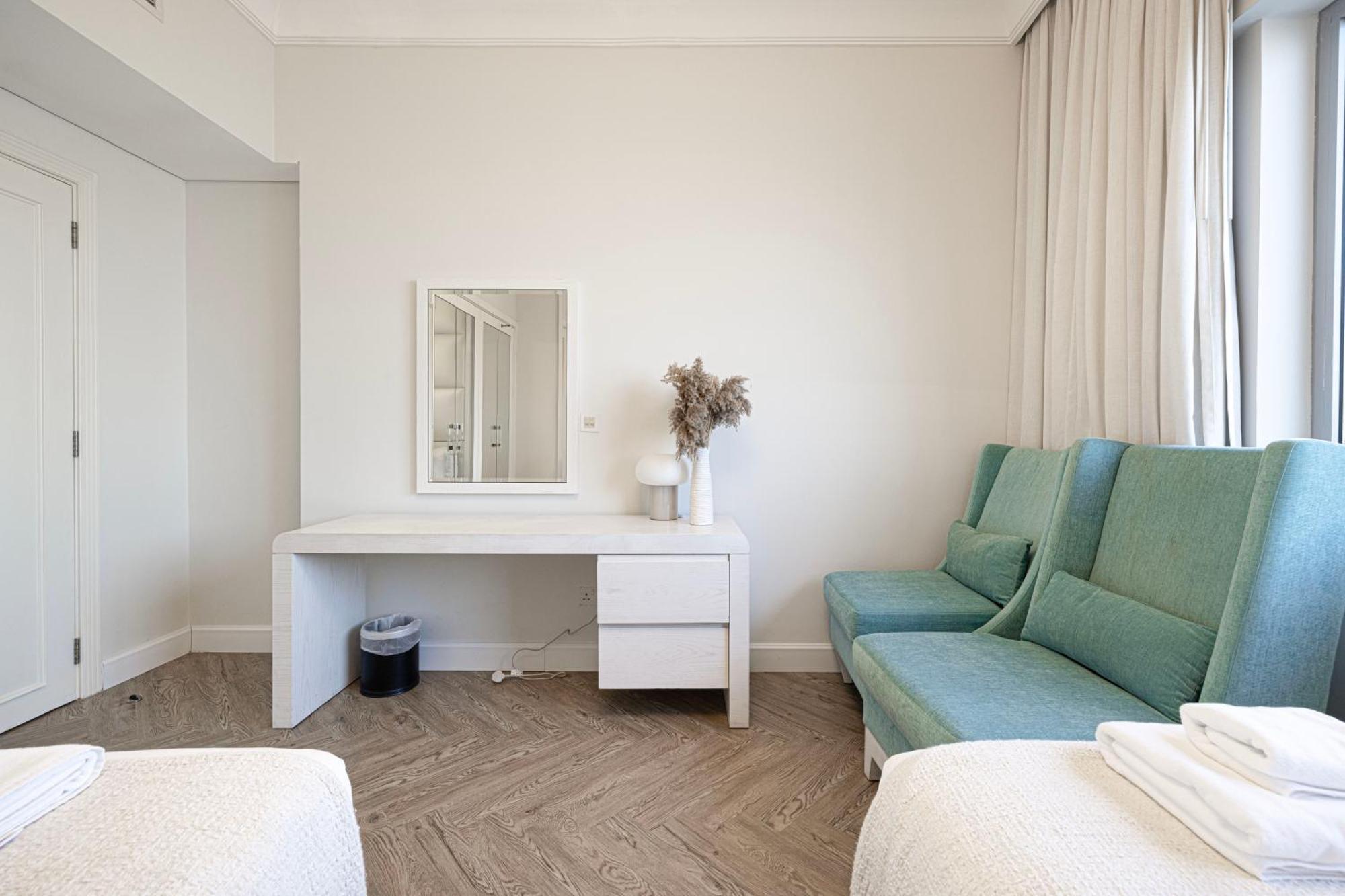 Apartment Upgraded 2 Bedroom In Damac Maison Mall Street
