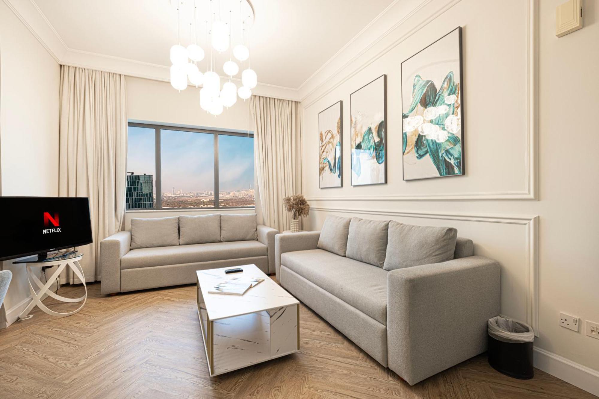 Upgraded 2 Bedroom In Damac Maison Mall Street