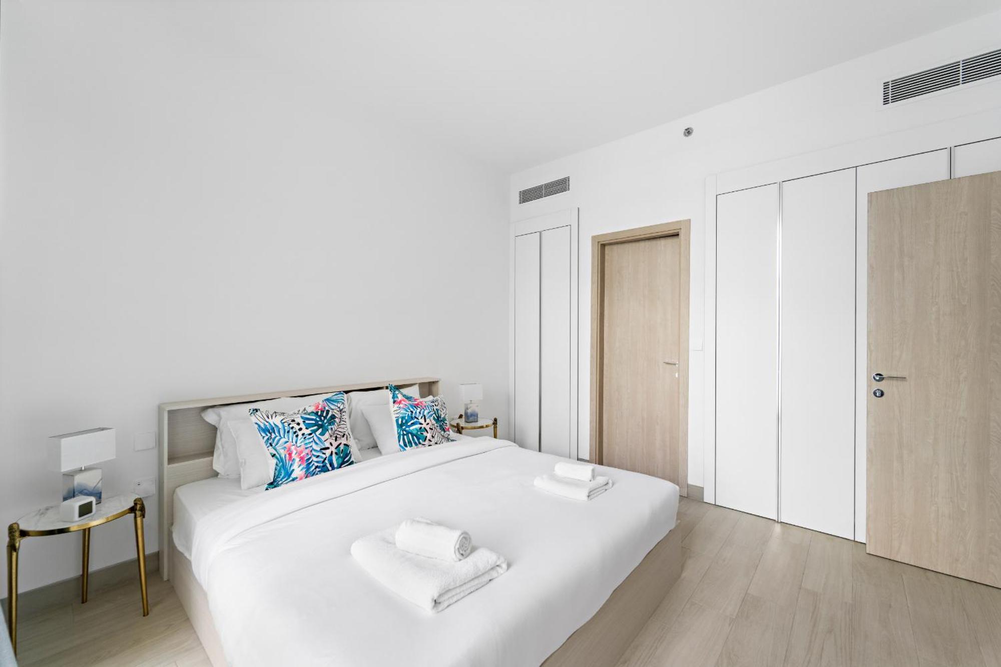 Vayk - Cozy 1-bedroom In Jvc *