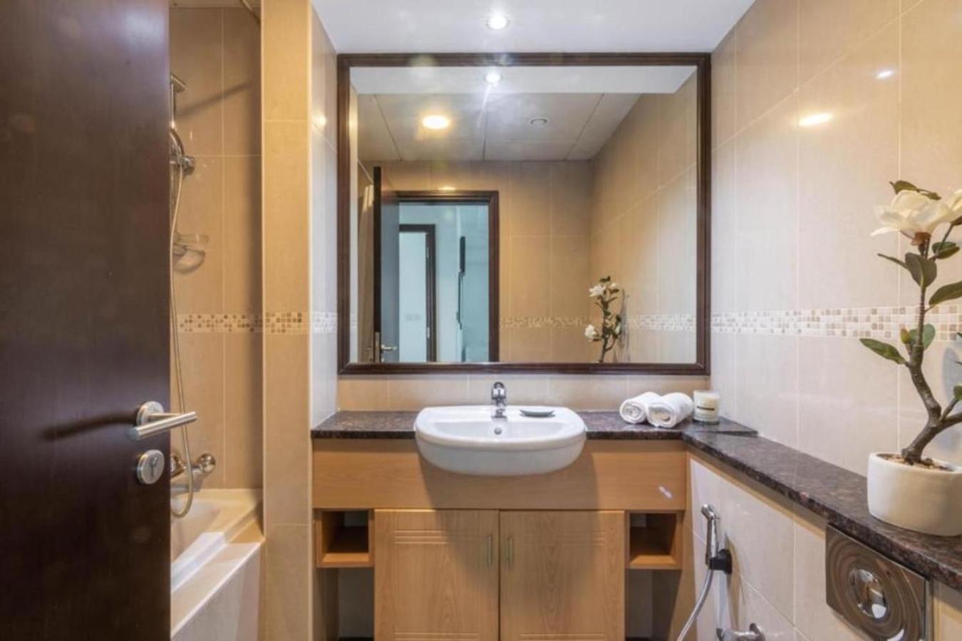 Breathtaking View Apartment Dubai