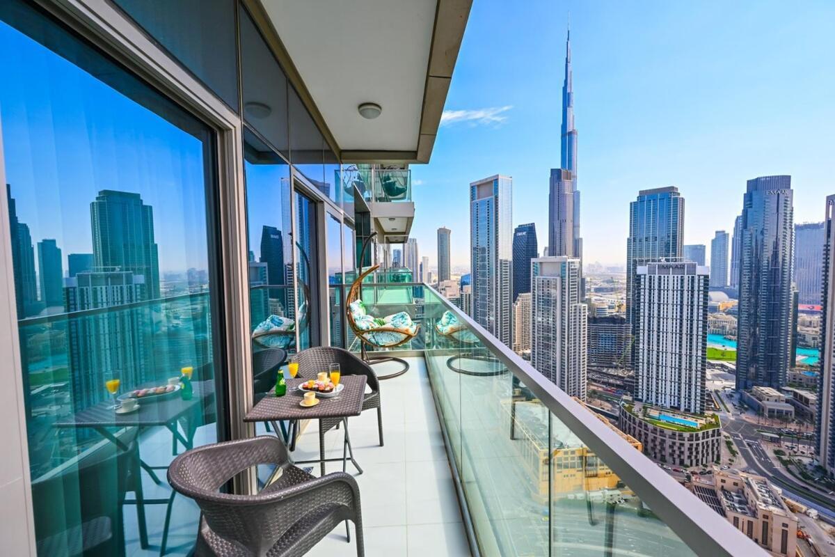 New 2 Bed Burj Khalifa View, 64th Floor Infinity Pool * Dubai