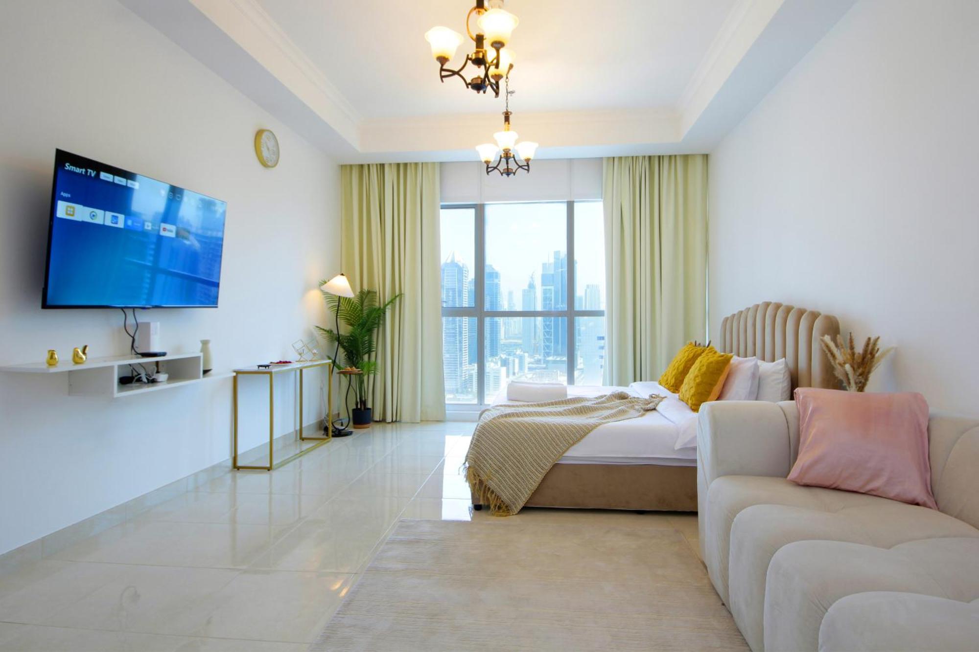 Apartment Gorgeous Close To Business Bay Metro *