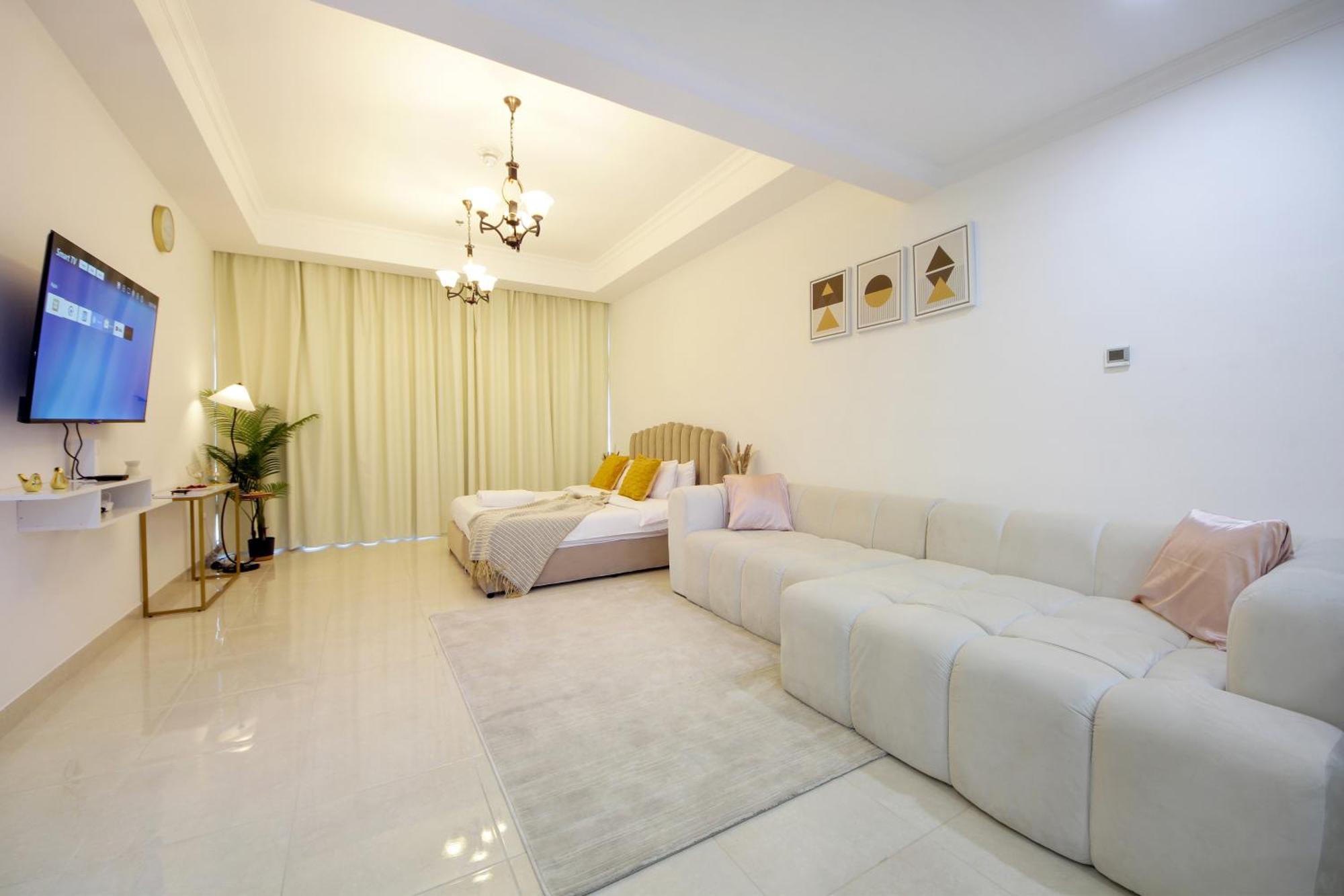 Apartment Gorgeous Close To Business Bay Metro *
