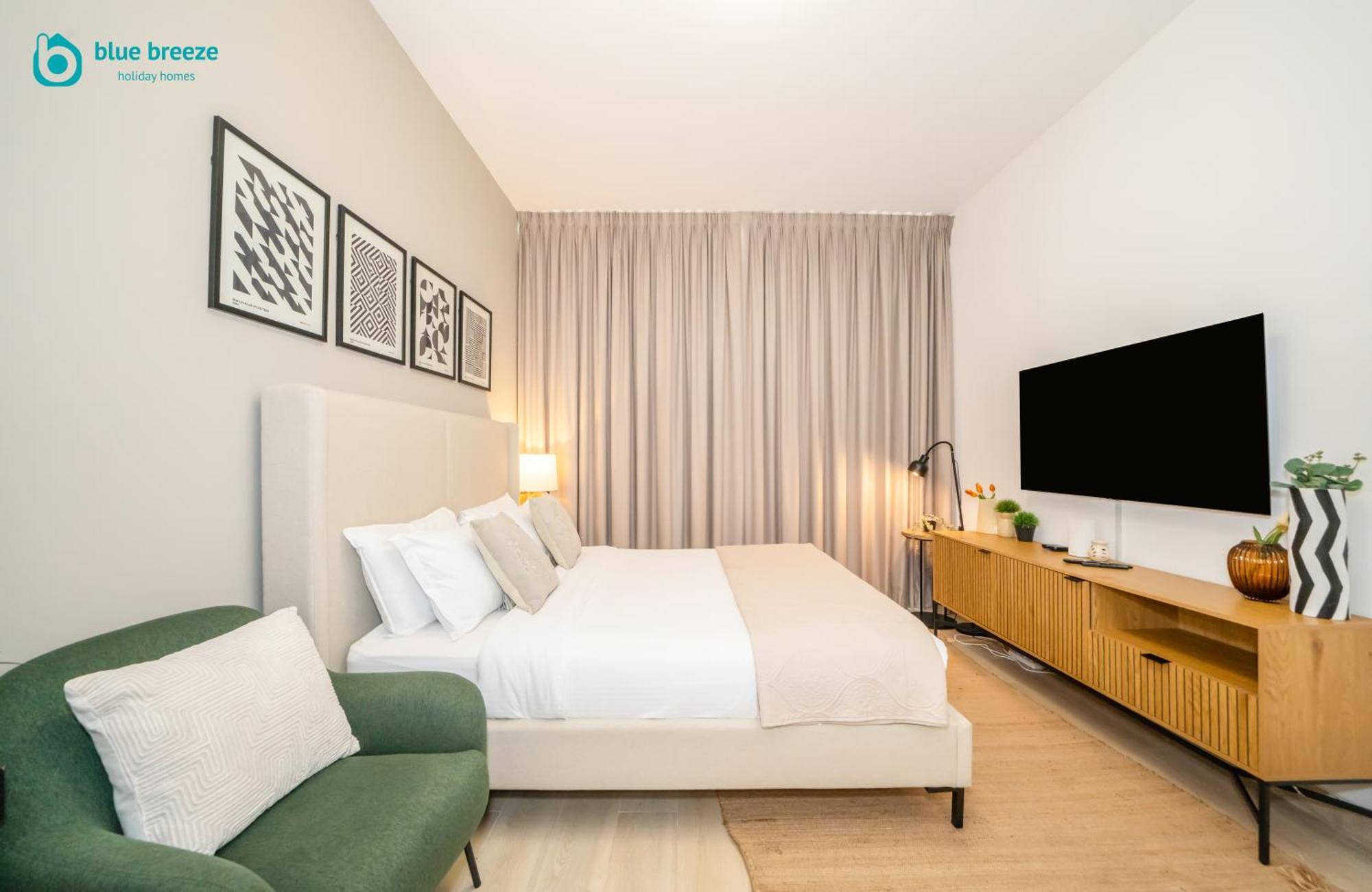 Blue Breeze - Elegant & Cozy In Jvc Dubai