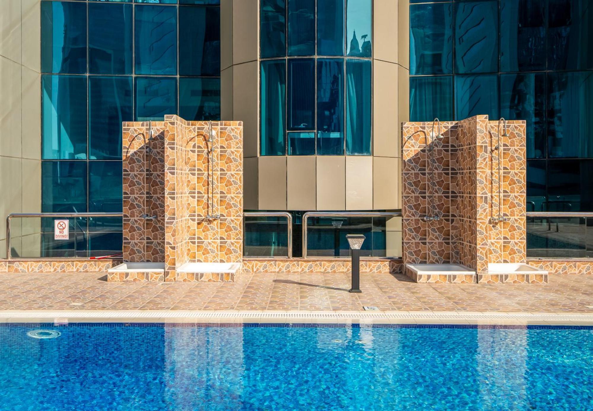 Lavish 1 Bedroom Apartment *