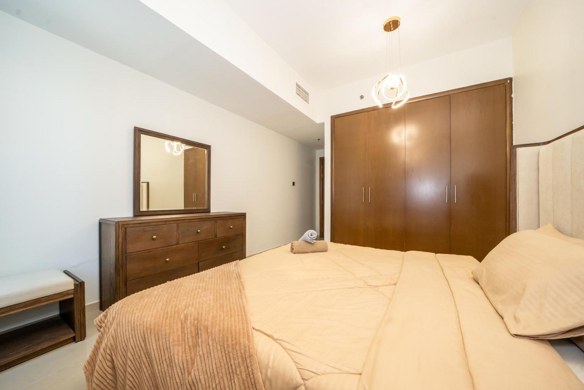 Lavish 1 Bedroom *