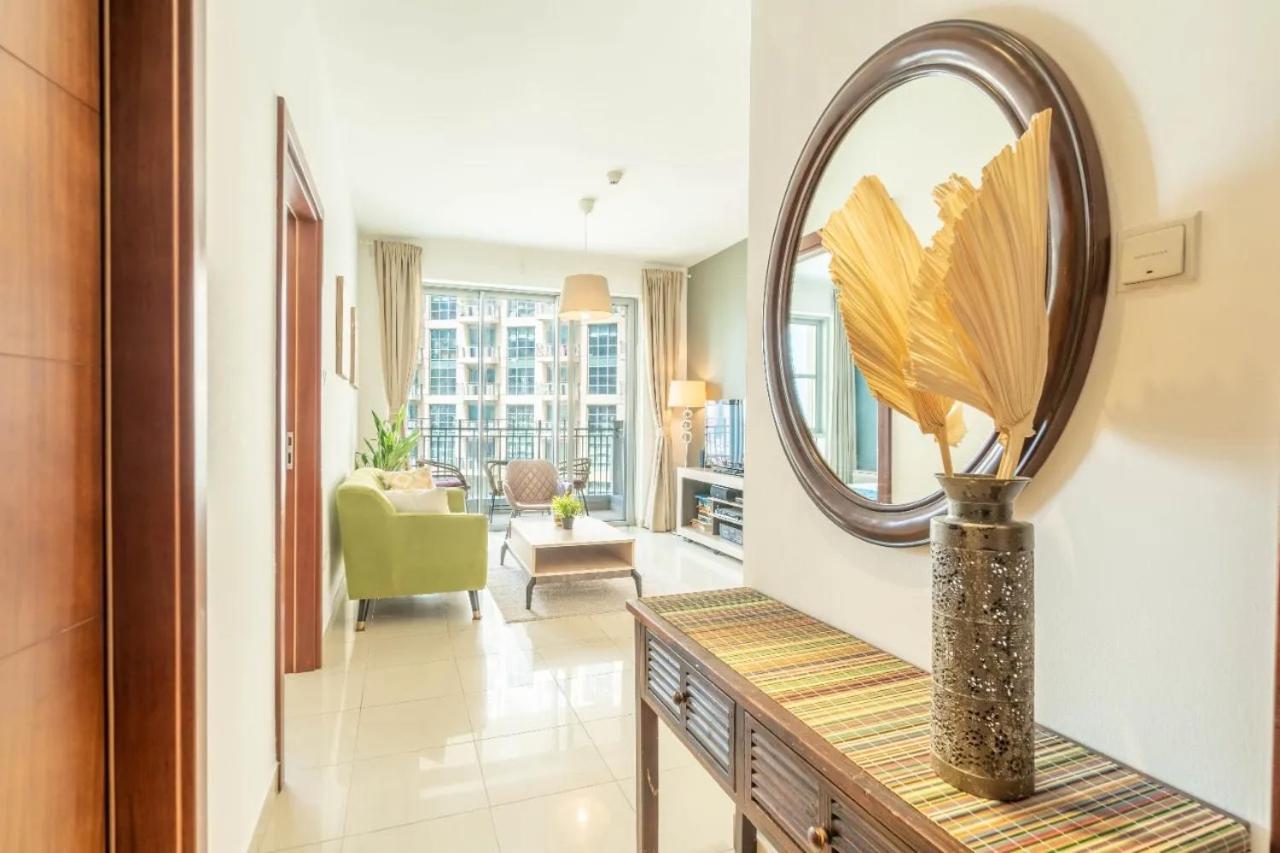 Luxury 1bed Steps Away From Burj Khalifa Dubai
