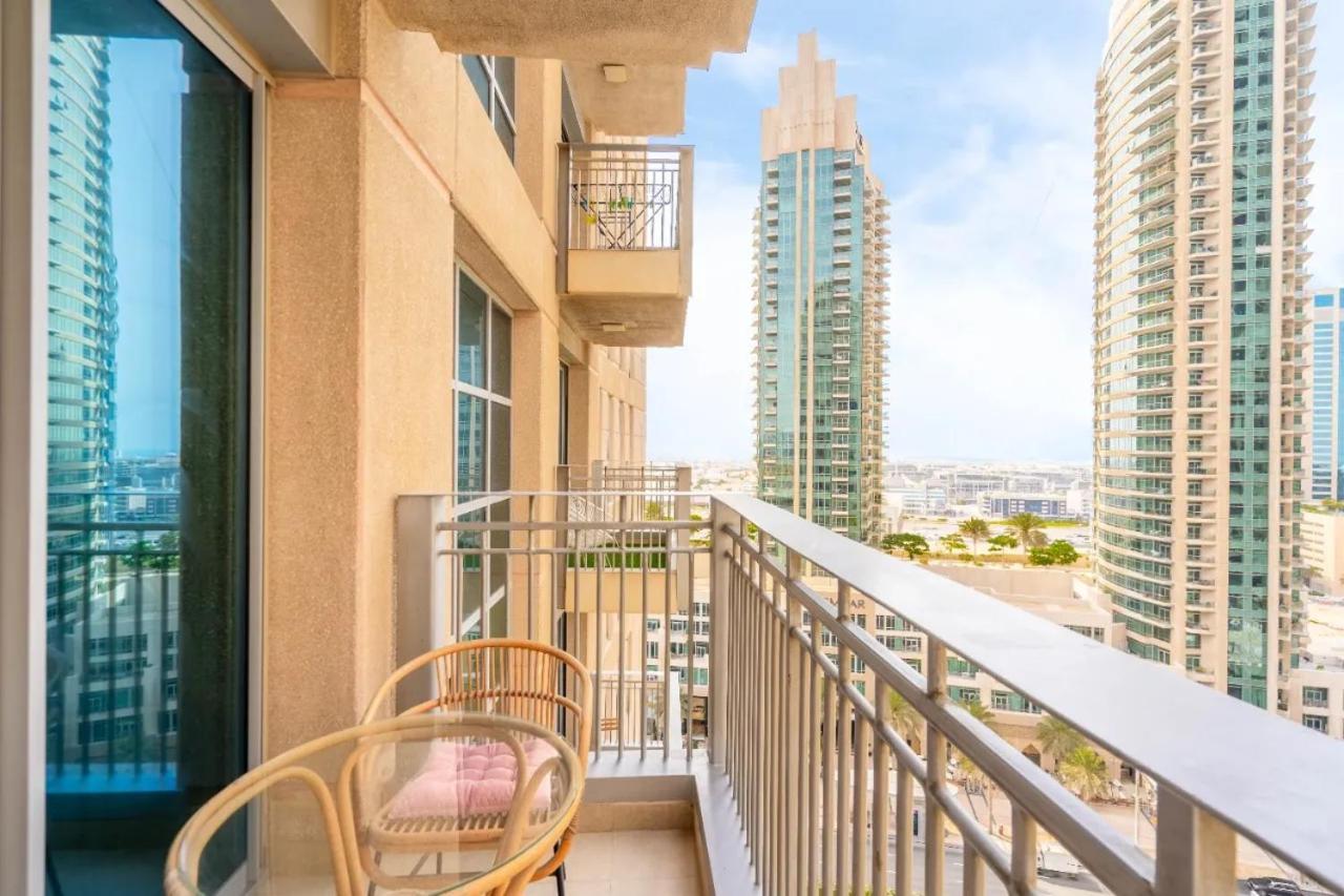 Luxury 1bed Steps Away From Burj Khalifa Dubai