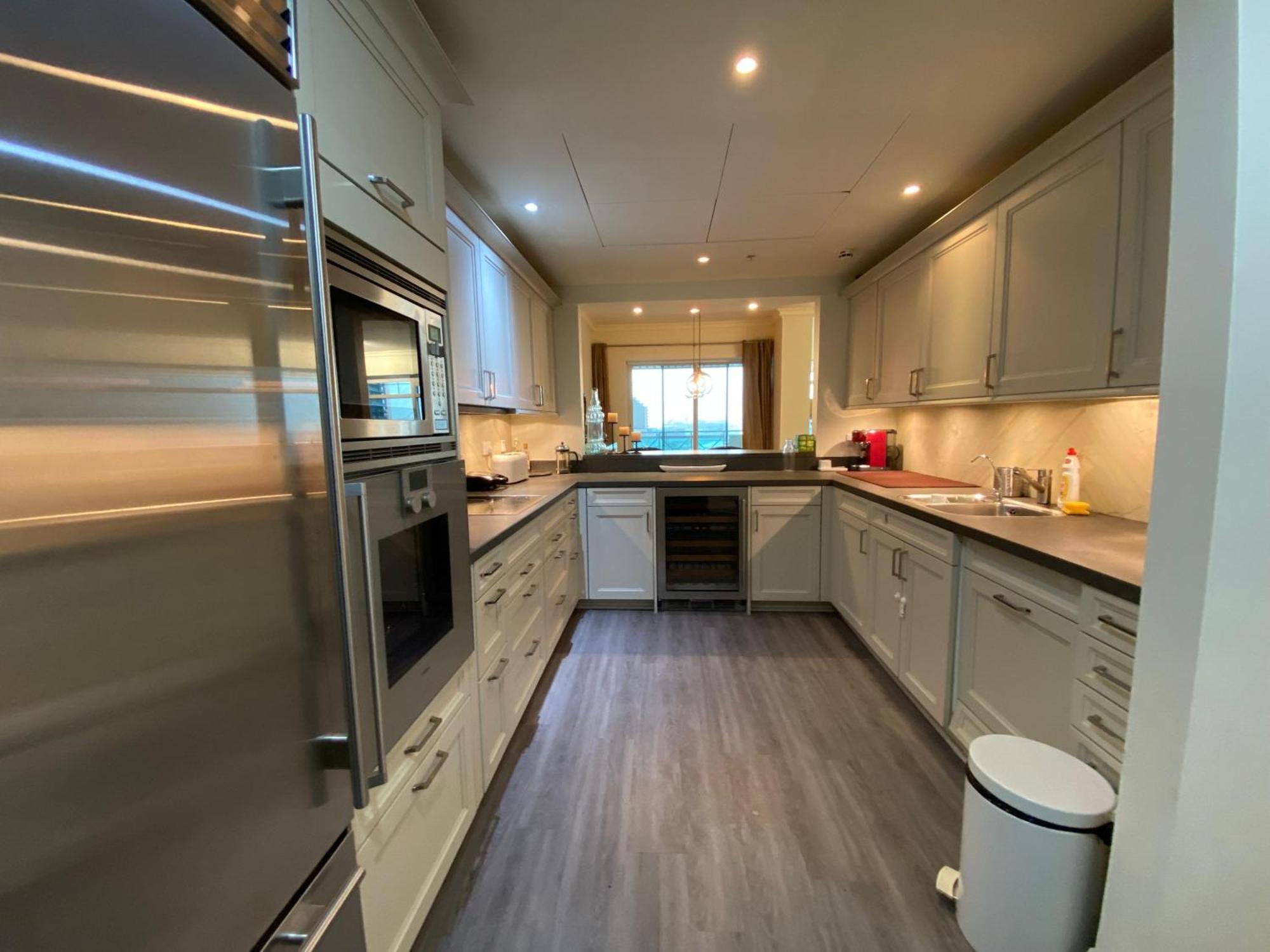 Exquisite 3 Bedroom With Marina View