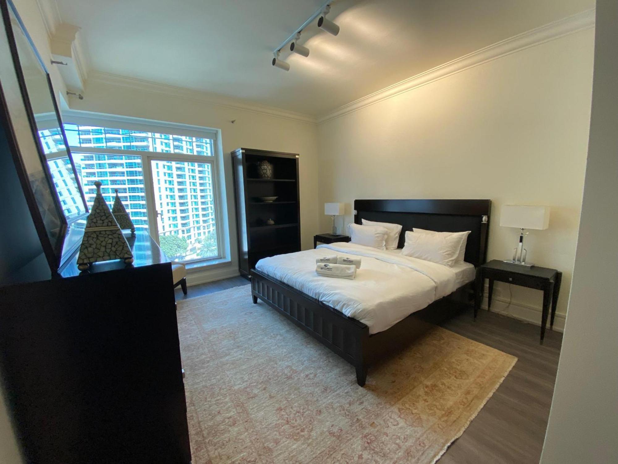 Apartment Exquisite 3 Bedroom With Marina View *