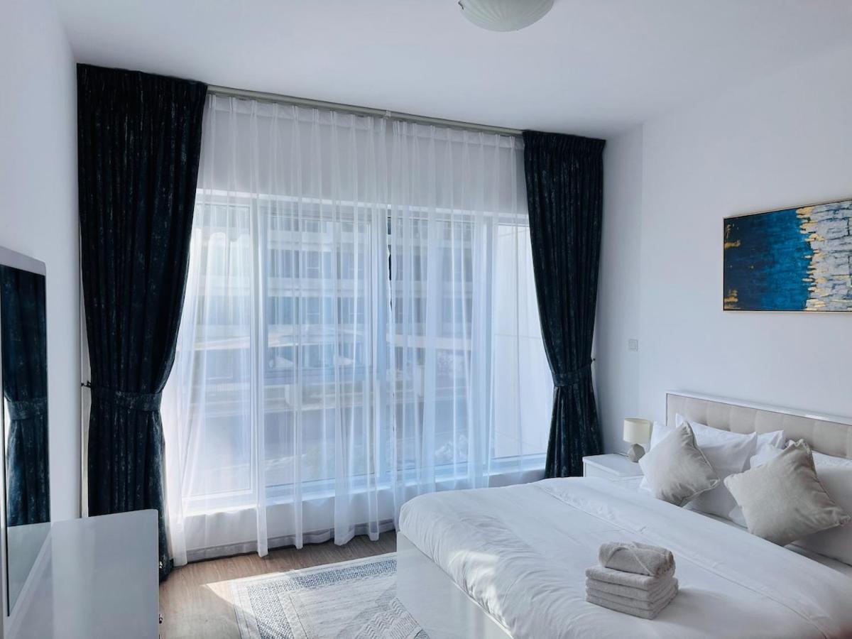Airvistas Elevate Living 1bhk Apartamento *