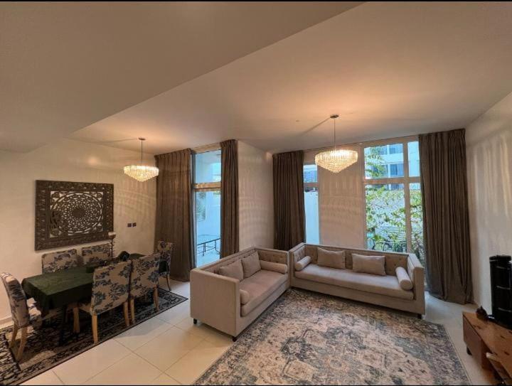 Spacious 3br Townhouse In Damac Hills 2 - Your Perfect Getaway Awaits Holiday home Dubai